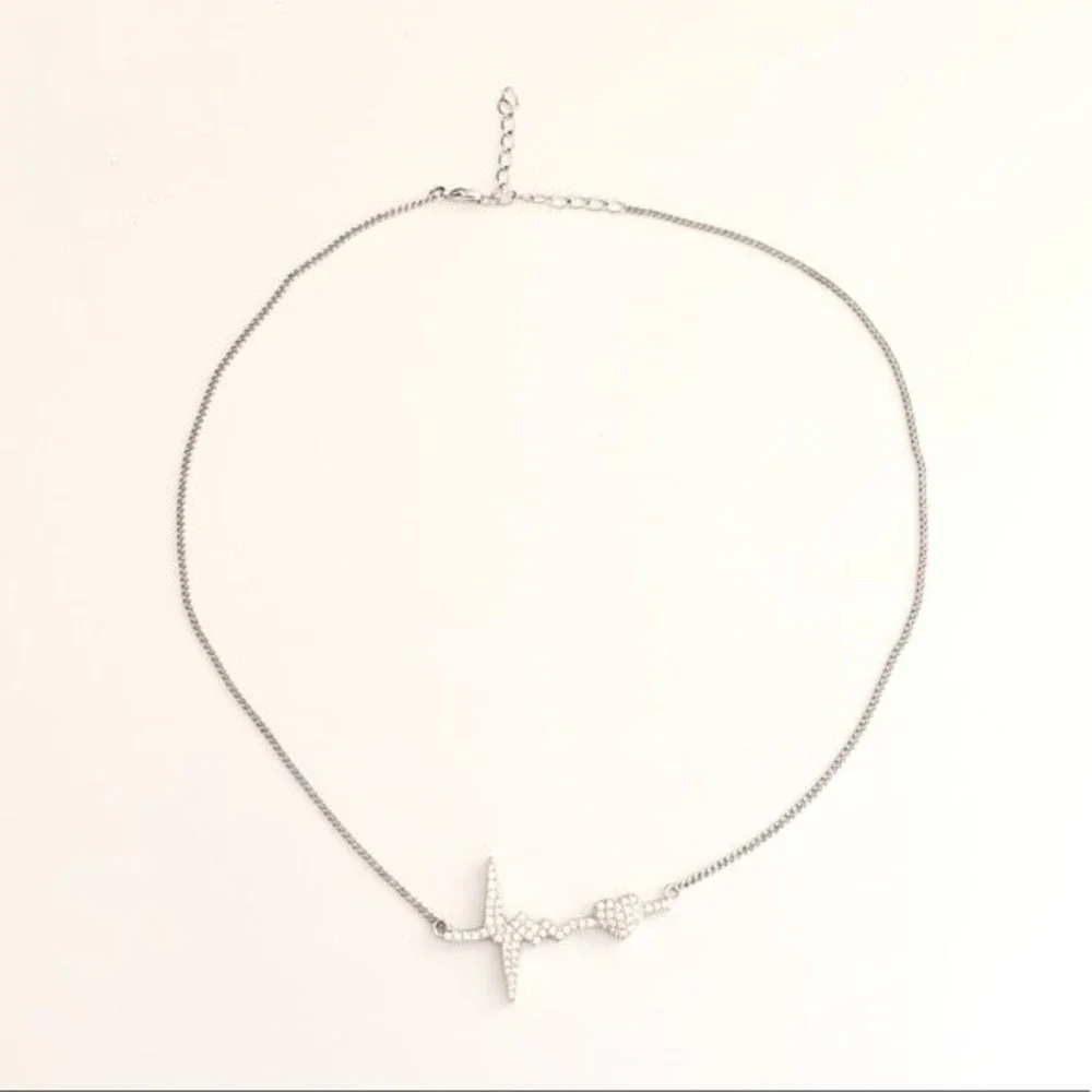 Walter Baker Crystal Heartbeat Necklace New - Picture 4 of 14